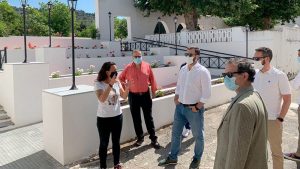 Finalizan las obras de accesibilidad de la plaza de la pedanía cacereña de Rincón de Ballesteros