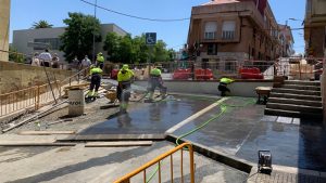 El Ayuntamiento de Cáceres mejora la accesibilidad del entorno del Centro de Salud de Plaza de Argel y la Casa del Mayor