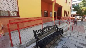 El Ayuntamiento de Zafra mejora la accesibilidad del entorno de la residencia de mayores