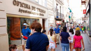 El Ayuntamiento de Mérida otorga ayudas a los establecimientos de hostelería y empresas turísticas de la ciudad