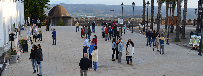 Plaza de la Alcazaba, con las obras expuestas. Foto: Cedida