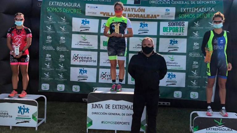 Sergio Moreno y María Remedios Mendoza se proclaman campeones de Extremadura de Duatlón