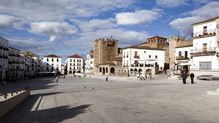 Cáceres, paraíso siete veces espiritual. Grada 150. Jaime Ruiz Peña