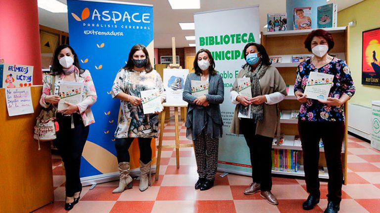 La Biblioteca de Mérida recibe el cuento de Aspace ‘Érase una vez... ¡Un regalo! Los derechos en parálisis cerebral’