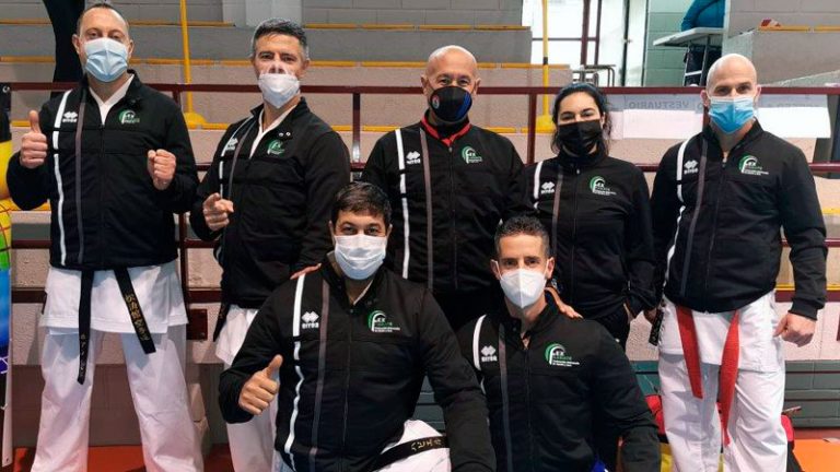 La selección extremeña de karate consigue cuatro medallas en el nacional de veteranos