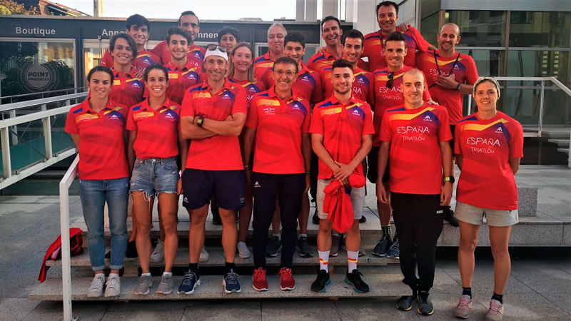 La Federación Española de Triatlón crea una línea de becas para los triatletas
