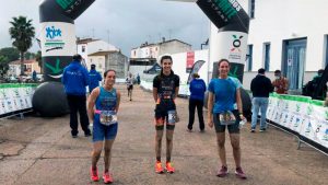 Irene Cascajosa y Miguel Blanco ganan el I Duatlón Cros Lago de Alqueva Alconchel 2020