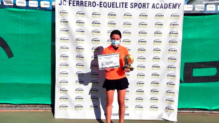 Claudia Contreras gana el master del TTK Warriors Tour de tenis