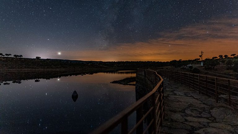 La Diputación de Cáceres promociona el astroturismo en el Tajo Internacional