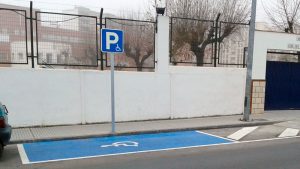 Más de 150 municipios ya han regulado la concesión de tarjetas de estacionamiento para personas con discapacidad