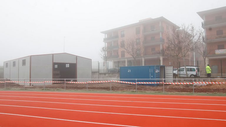 La pista de atletismo del Diocles de Mérida recibe la homologación para acoger competiciones internacionales