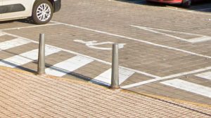 El Ayuntamiento de Cáceres modificará la ordenanza de accesibilidad en cuanto al estacionamiento reservado