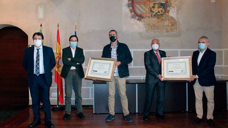 Francisco Valverde y DYA Extremadura reciben el Premio al Voluntariado 2020. Grada 154. Sepad