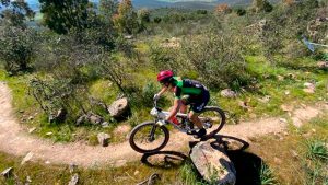 Manu Cordero y Tamara Sánchez ganan la Maratón BTT de Quintana de la Serena