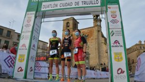 Carlos Cobos e Irene Cascajosa ganan el I Duatlón Ciudad de Trujillo