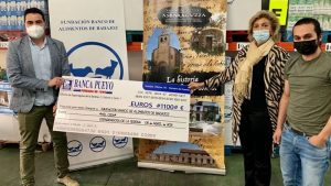 El Banco de Alimentos de Badajoz recibe una donación del Carnaval Zorrero