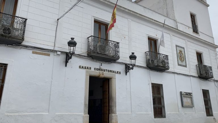 El Ayuntamiento de Los Santos de Maimona aprueba ayudas directas a establecimientos no esenciales