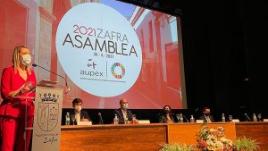 Zafra acoge la asamblea general de las universidades populares extremeñas