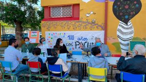 El colegio Manuel Pacheco de Badajoz conmemora el centenario del nacimiento del poeta