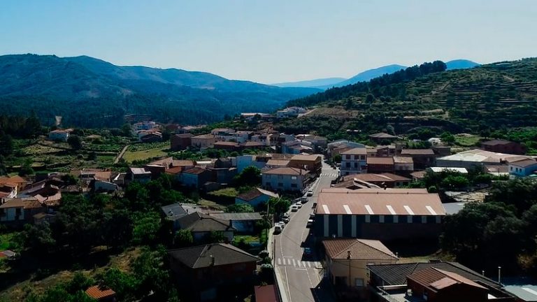 El festival de arte urbano 'Muro crítico' llega a Azabal