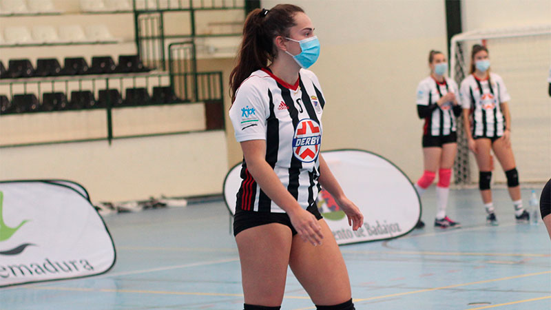 Rosa Sarró continuará en el CD Badajoz Extremadura de voleibol en Superliga Femenina 2