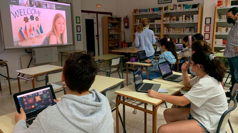 Vuelta de tuerca a las actividades internacionales, o al futuro de la educación