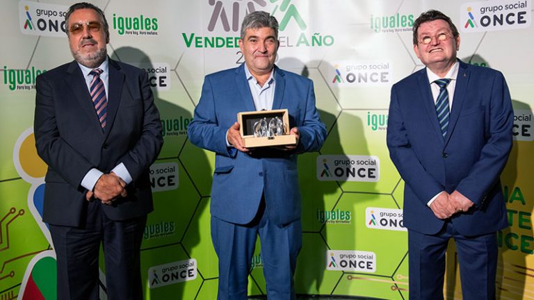 Ángel Ruiz-Calero Lázaro es elegido mejor vendedor de la ONCE en Extremadura en 2020