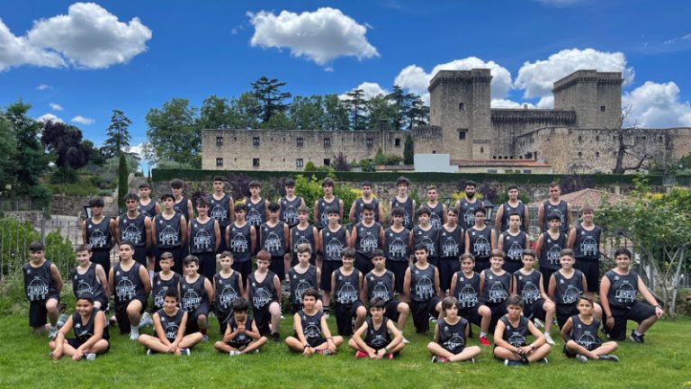 Medio centenar de jugadores participa en el Campus BCB de baloncesto