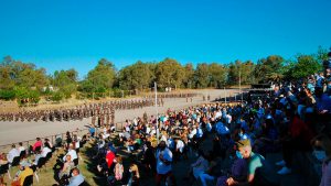 El primer ciclo de alumnos de 2021 del Cefot de Cáceres protagoniza la Jura de Bandera