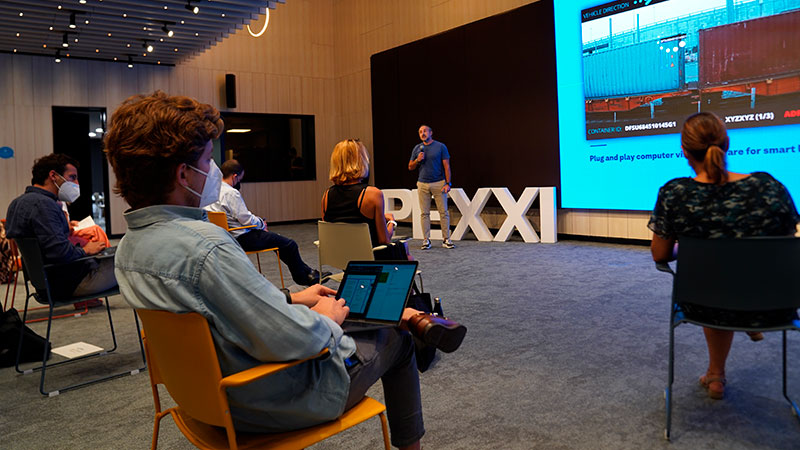 CaixaBank pone en contacto a las startups ganadoras de los Premios EmprendedorXXI con más de 170 inversores