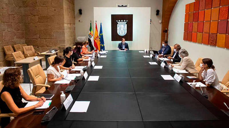 El Consejo de Gobierno acuerda la concesión de las Medallas de Extremadura de 2021