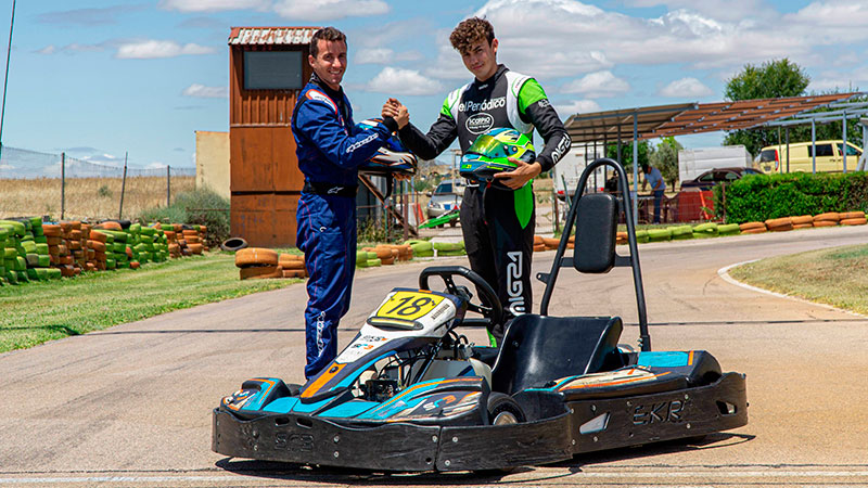 Roberto Benavente y Miguel Grande se imponen en la I Serie de Velocidad de Karting FEXA