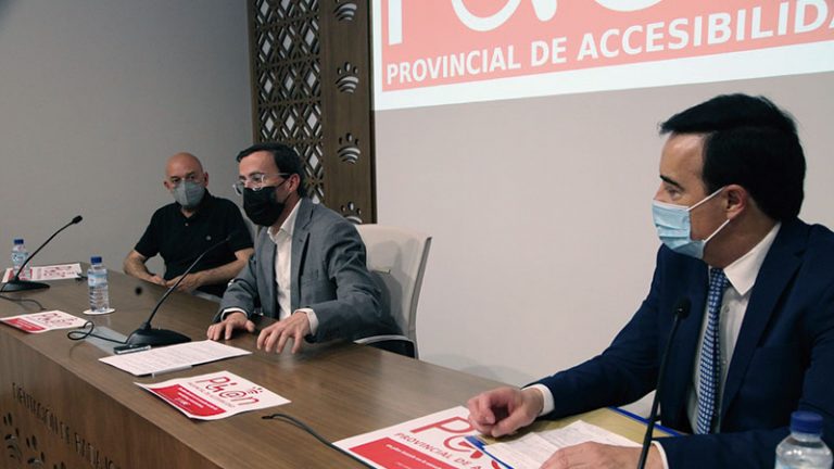 La Diputación de Badajoz dotará con un elemento accesible a cada municipio de la provincia. Grada 158