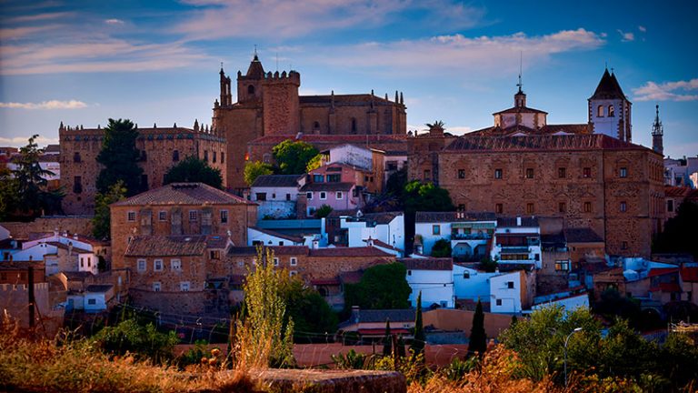 Cáceres, donde la luz es arte. Juan de la Cruz Gutiérrez