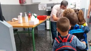 El colegio y la guardería de San Pedro de Mérida incorporan a un conserje procedente de Down Mérida