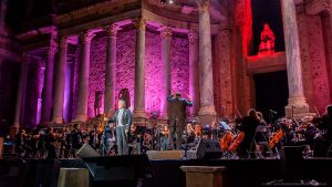 La lírica de Plácido Domingo inunda el Teatro Romano de Mérida en el Stone & Music Festival