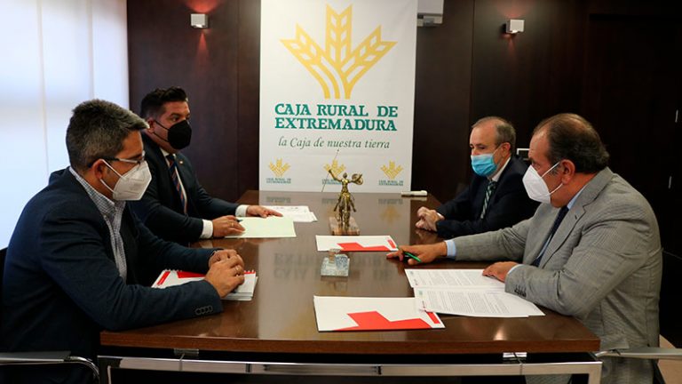 Caja Rural de Extremadura y Cruz Roja renuevan su colaboración en materia de empleabilidad
