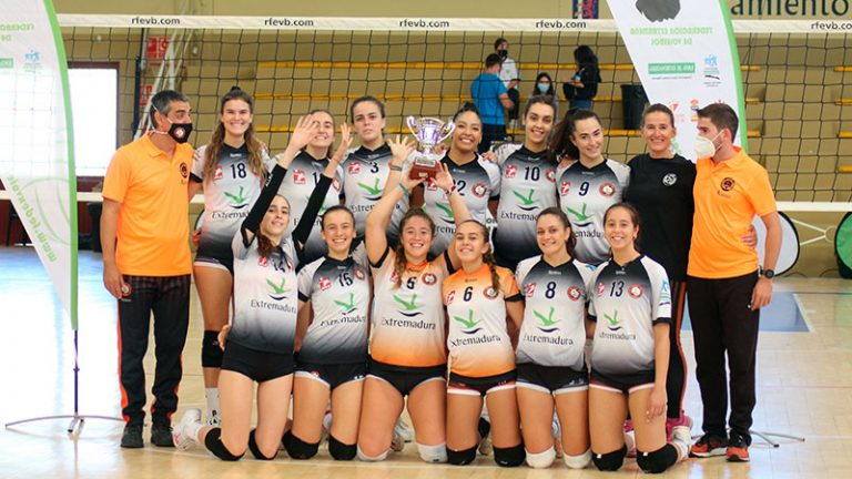 El Badajoz Extremadura CPV consigue el Trofeo Diputaciones de voleibol
