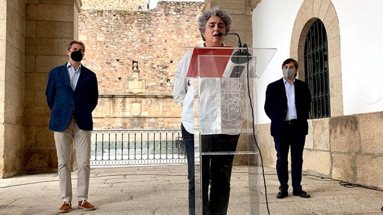 El Servicio de Ayuda a Domicilio de Cáceres habilitará la entrega y el seguimiento farmacológico de medicamentos