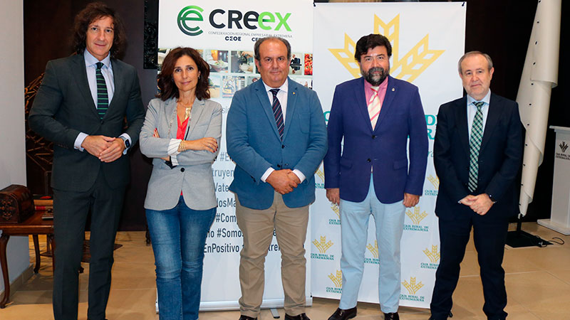 Caja Rural de Extremadura y la Confederación Empresarial Extremeña renuevan su convenio de colaboración