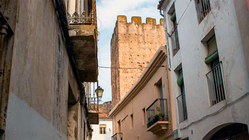 El Ayuntamiento de Cáceres obtiene el informe favorable para restaurar las torres almohades del adarve