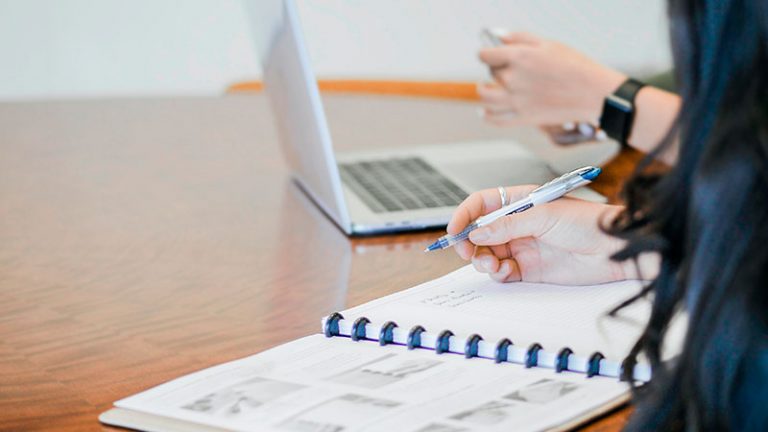 Plan de viabilidad. Presentación del proyecto y resumen ejecutivo. Grada 160. Cristina Alonso