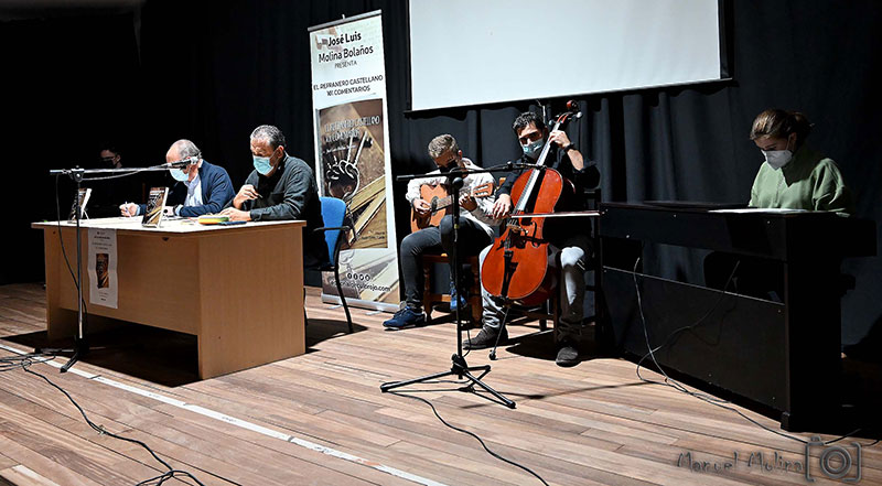 Mesa de presentación y Escuela Municipal de Música. Foto: Manuel Molina