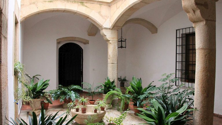 El Consorcio Cáceres Ciudad Histórica restaurará la fachada principal del Convento de las Jerónimas