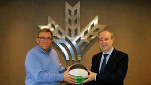Caja Rural de Extremadura renueva su colaboración con la Federación Extremeña de Baloncesto