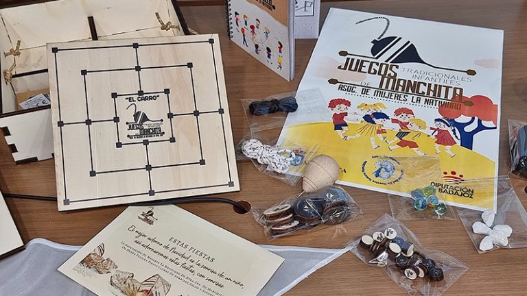 La Diputación de Badajoz colabora con Manchita para recuperar juegos tradicionales infantiles