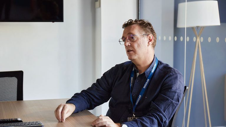 José Luis Vallejo. Fundador y presidente de Sngular. Grada 163. Perfil