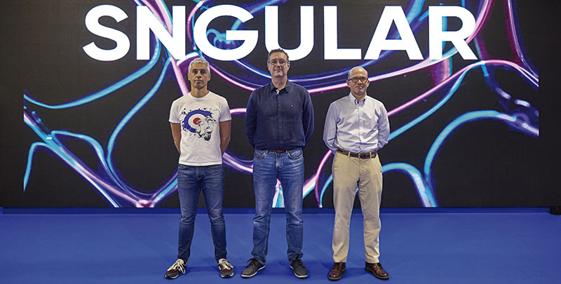 El Global CEO, César Camargo; José Luis Vallejo; y el CFO, Ignacio García. Foto: Cedida