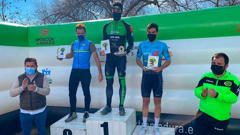 Adrián González y Cristina Barrado se imponen en el Rally XCO de Quintana de la Serena