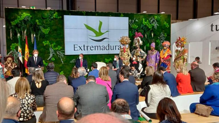 El Ayuntamiento de Badajoz presenta en Fitur su estrategia turística para 2022